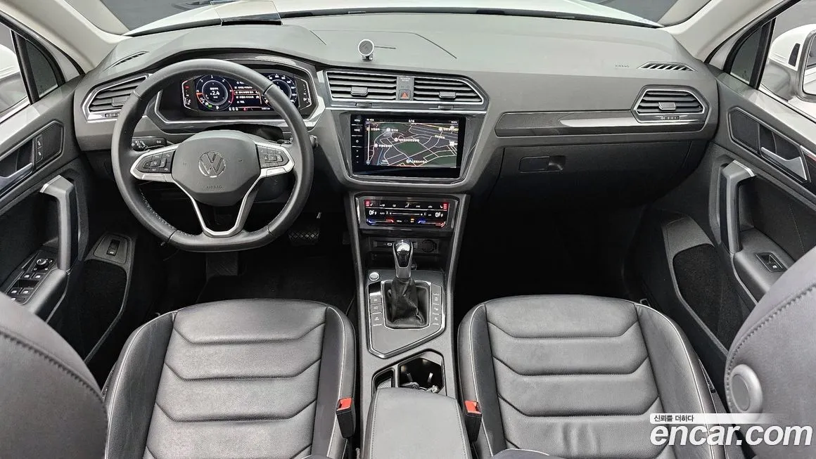 Volkswagen Tiguan — фото 8
