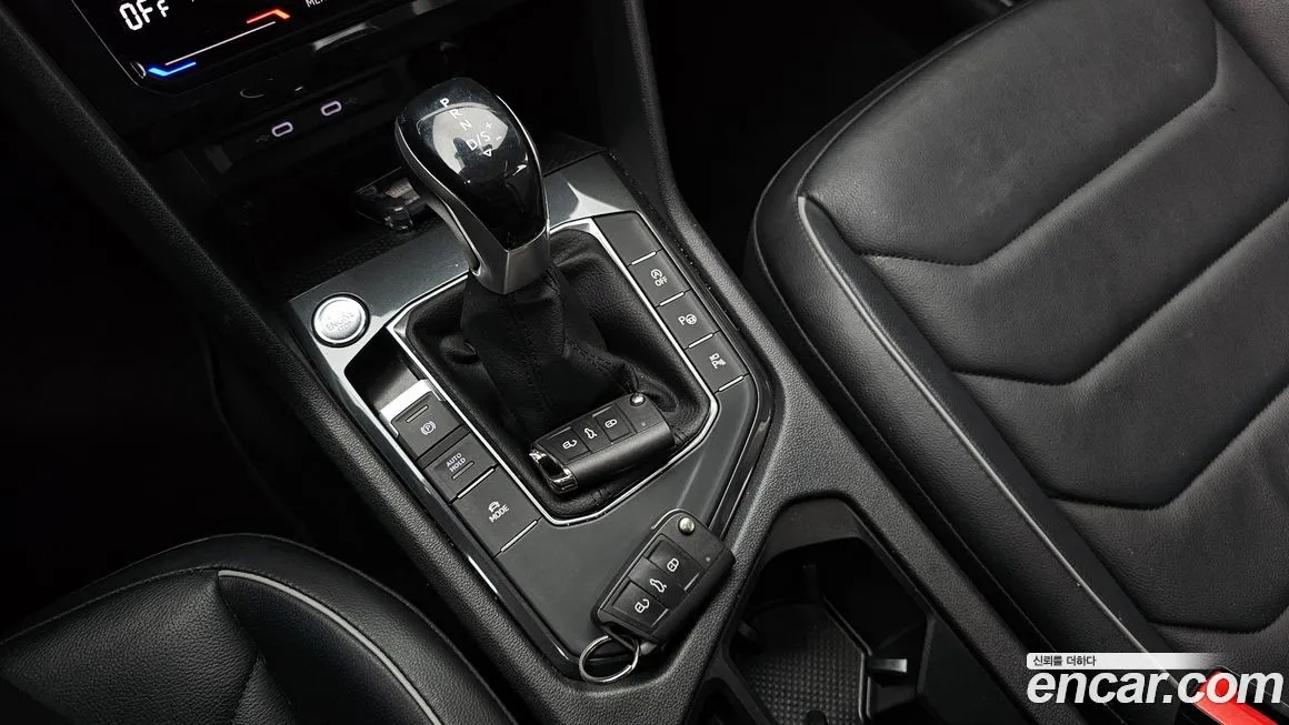 Volkswagen Tiguan — фото 9