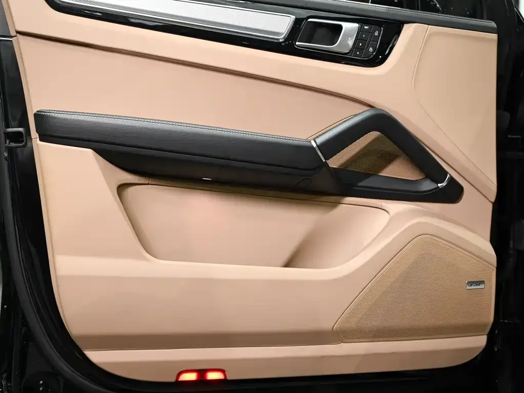 Porsche Cayenne 2023 из CN, фото 9