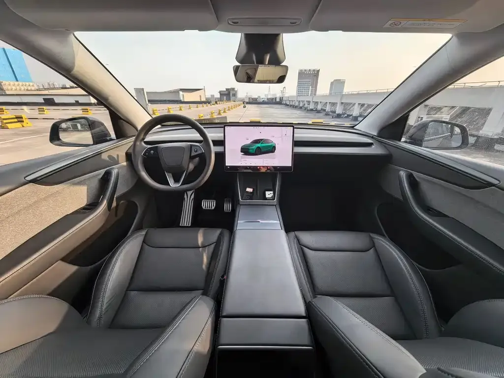 Tesla Model Y — фото 4