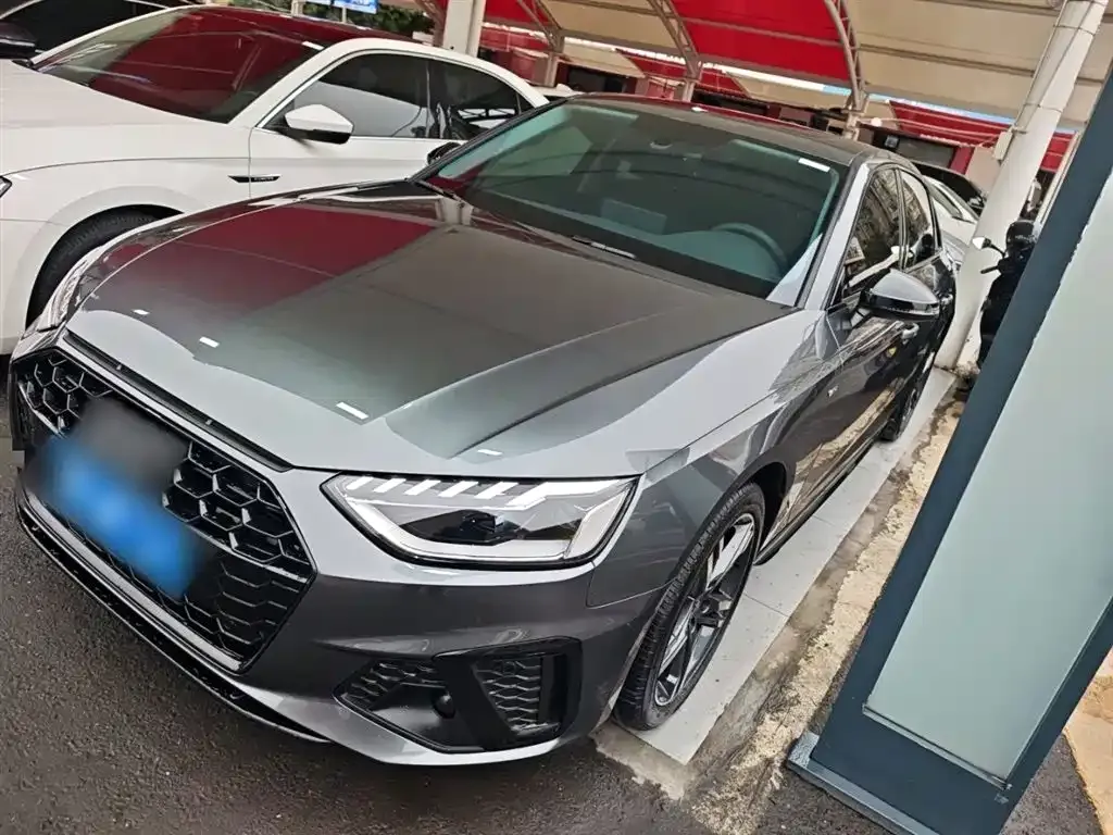 Audi A4L 2022 из CN, фото 3