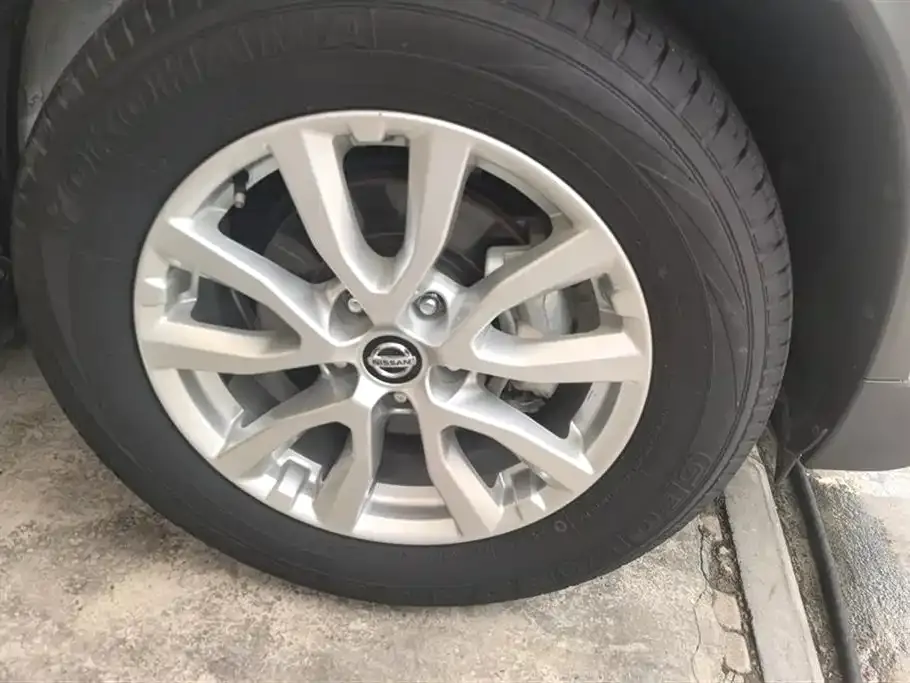 Nissan X-Trail 2021 из CN, фото 2