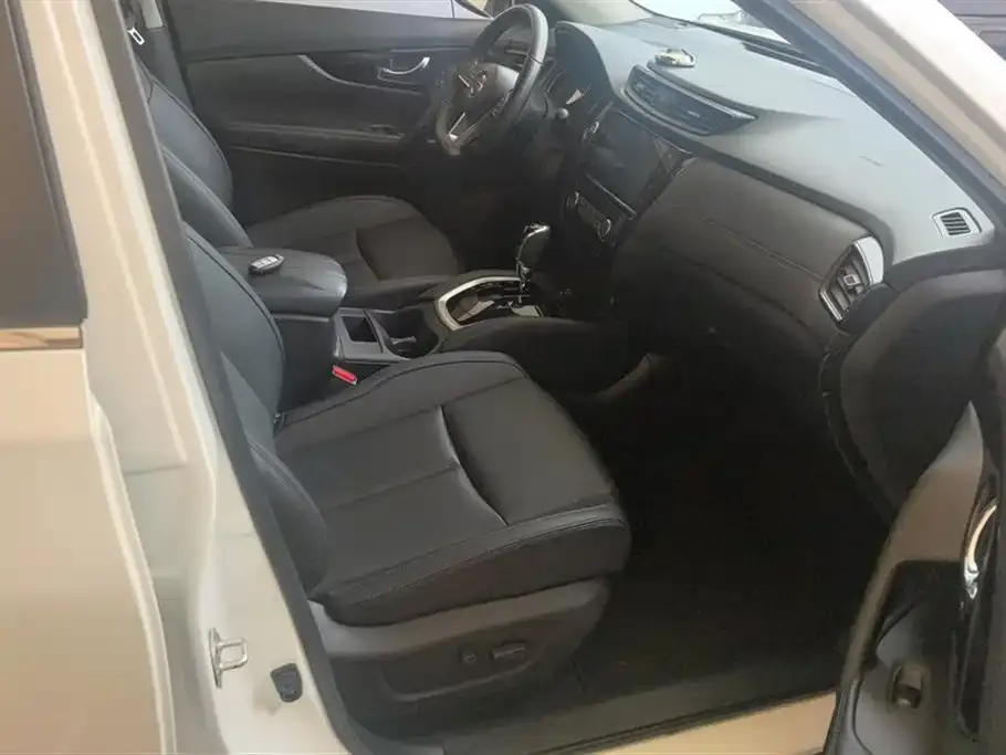 Nissan X-Trail 2021 из CN, фото 5
