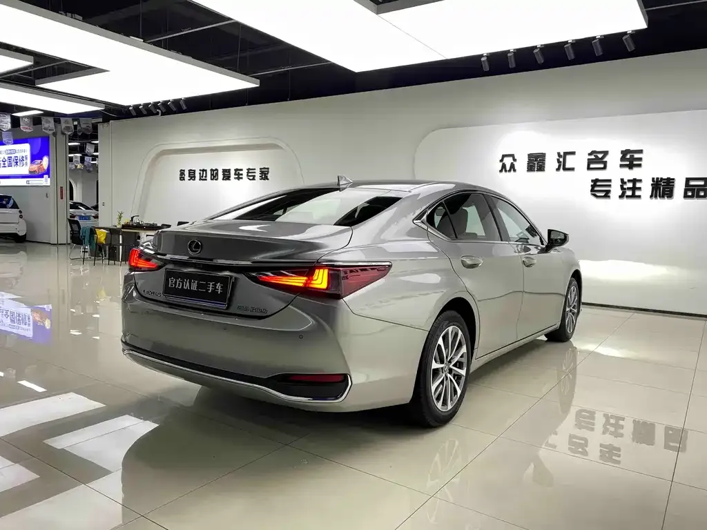 Lexus ES 2023 из CN, фото 3