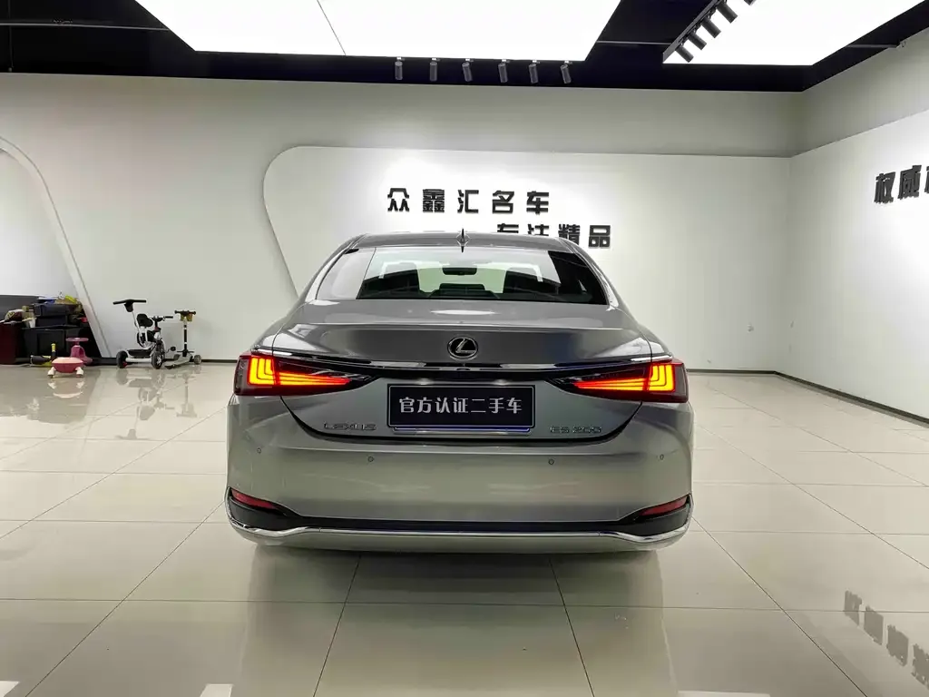 Lexus ES 2023 из CN, фото 5