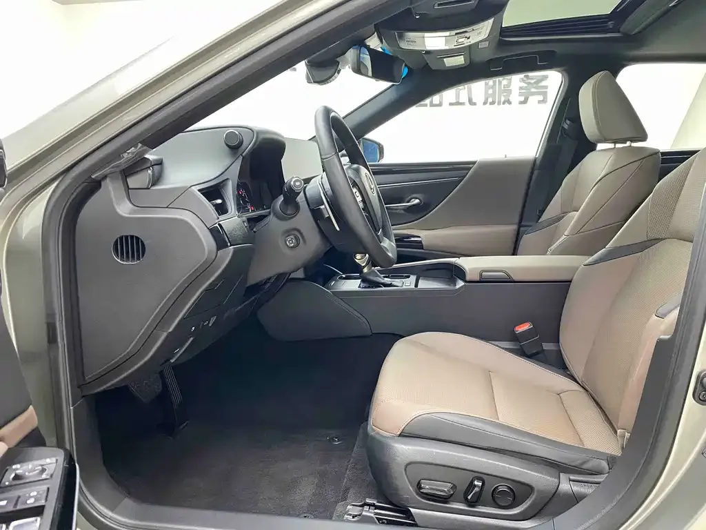 Lexus ES 2023 из CN, фото 8