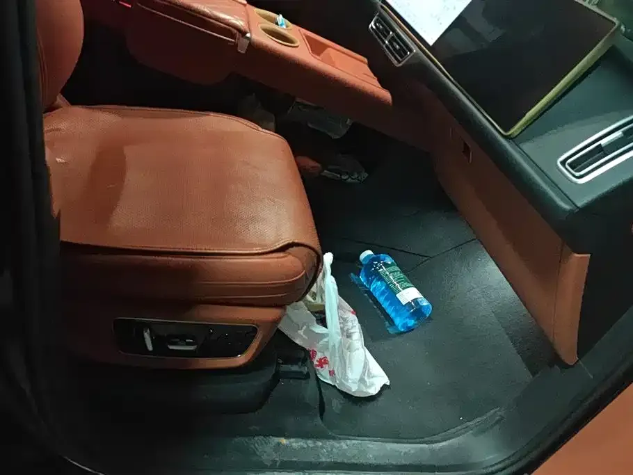 Li Auto L8 2023 из CN, фото 8