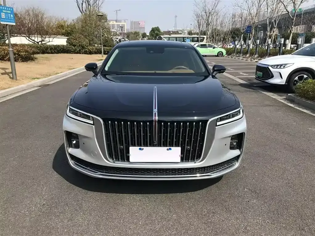 Hongqi H9 — фото 10
