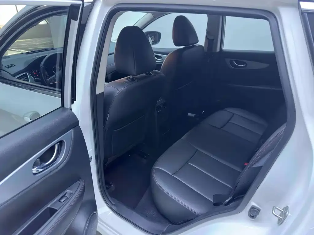 Nissan Qashqai — фото 4