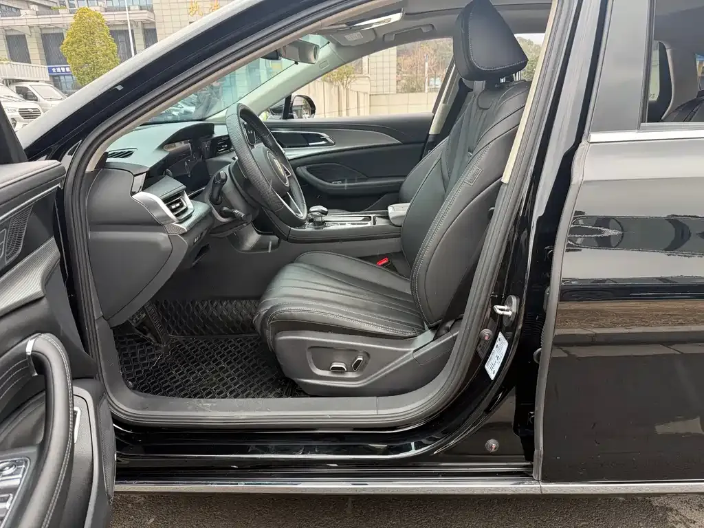 Hongqi H5 2023 из CN, фото 2