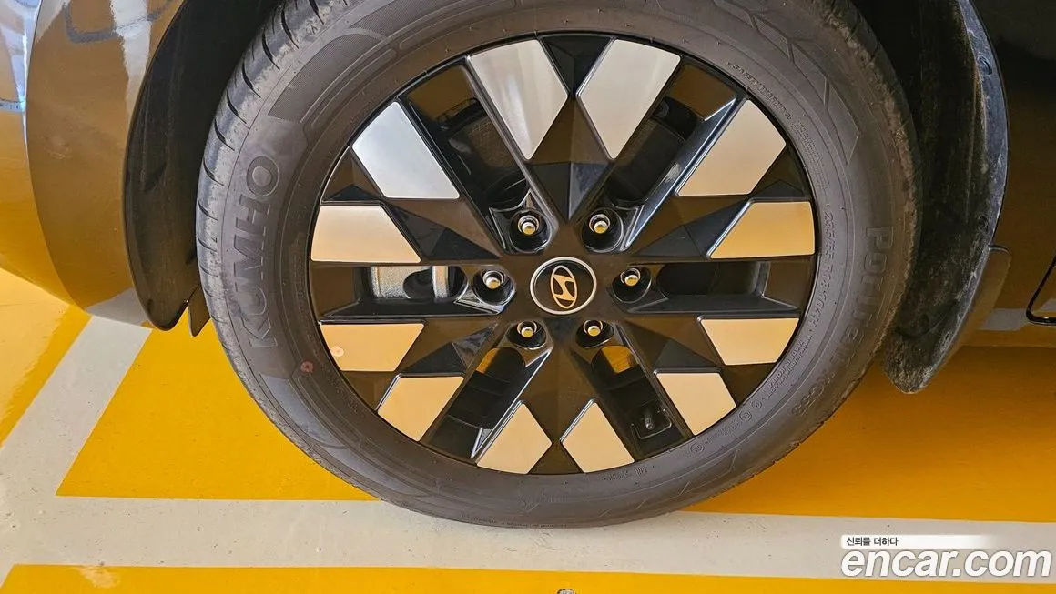Hyundai Staria — фото 6