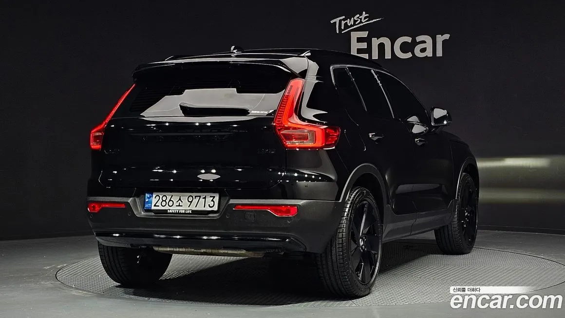 Volvo XC40 2025 из KR, фото 3
