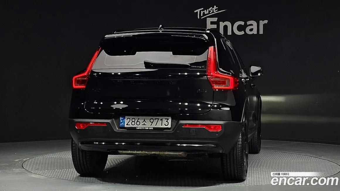 Volvo XC40 2025 из KR, фото 4