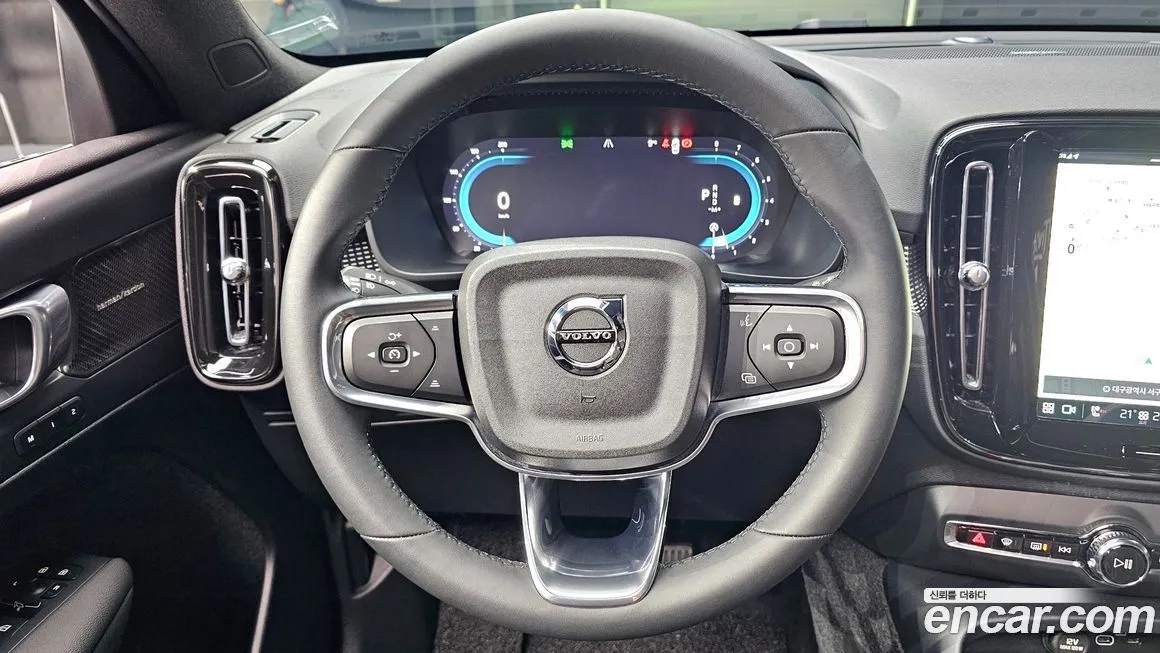 Volvo XC40 2025 из KR, фото 5