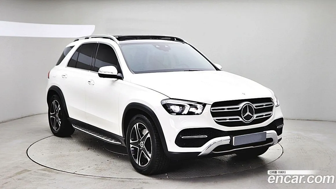 Mercedes-Benz GLE-Class — фото 7