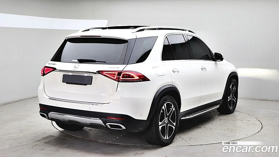 Mercedes-Benz GLE-Class — фото 4