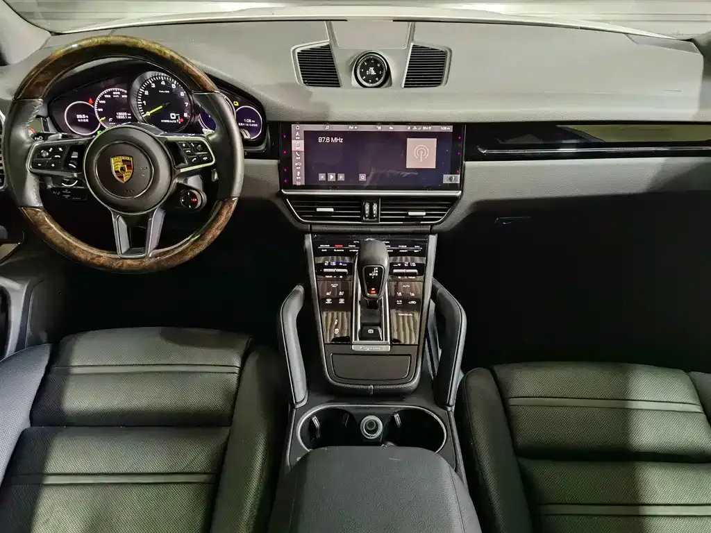 Porsche Cayenne Hybrid — фото 3