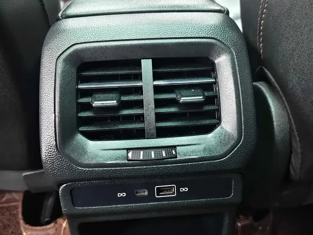 Volkswagen Tharu 2021 из CN, фото 8