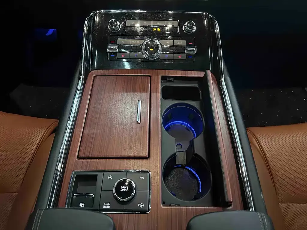 Lincoln Navigator 2021 из CN, фото 7