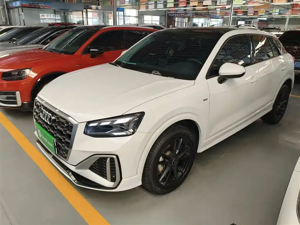 Audi Q2L 2023 из CN, фото 1