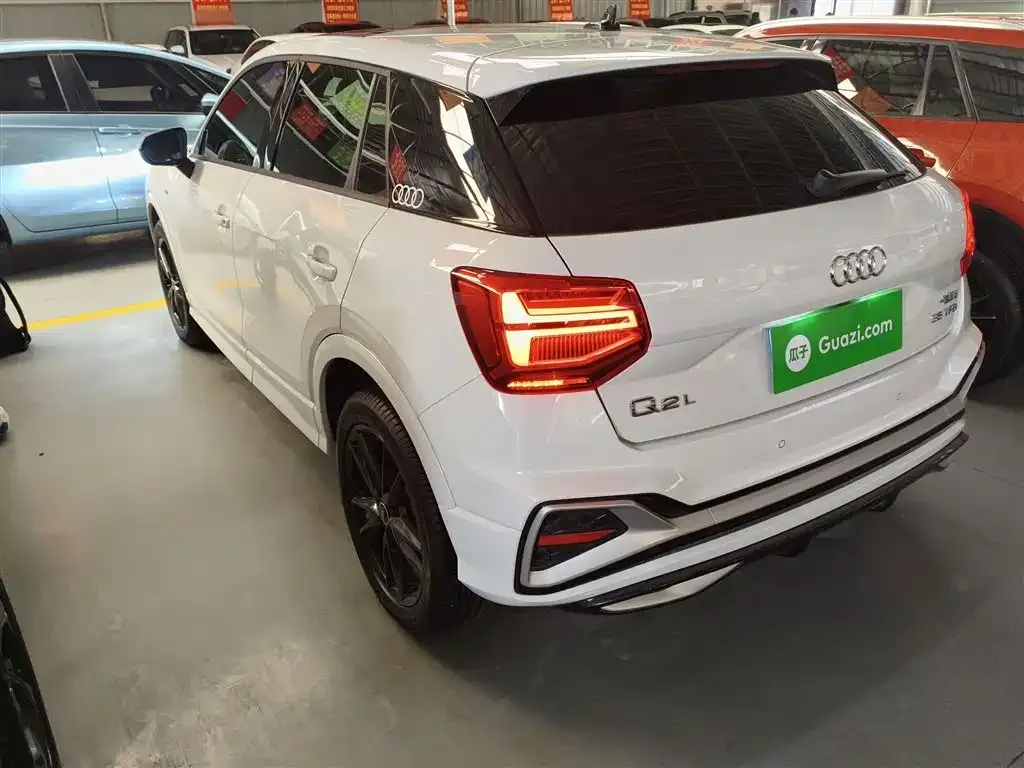 Audi Q2L 2023 из CN, фото 2