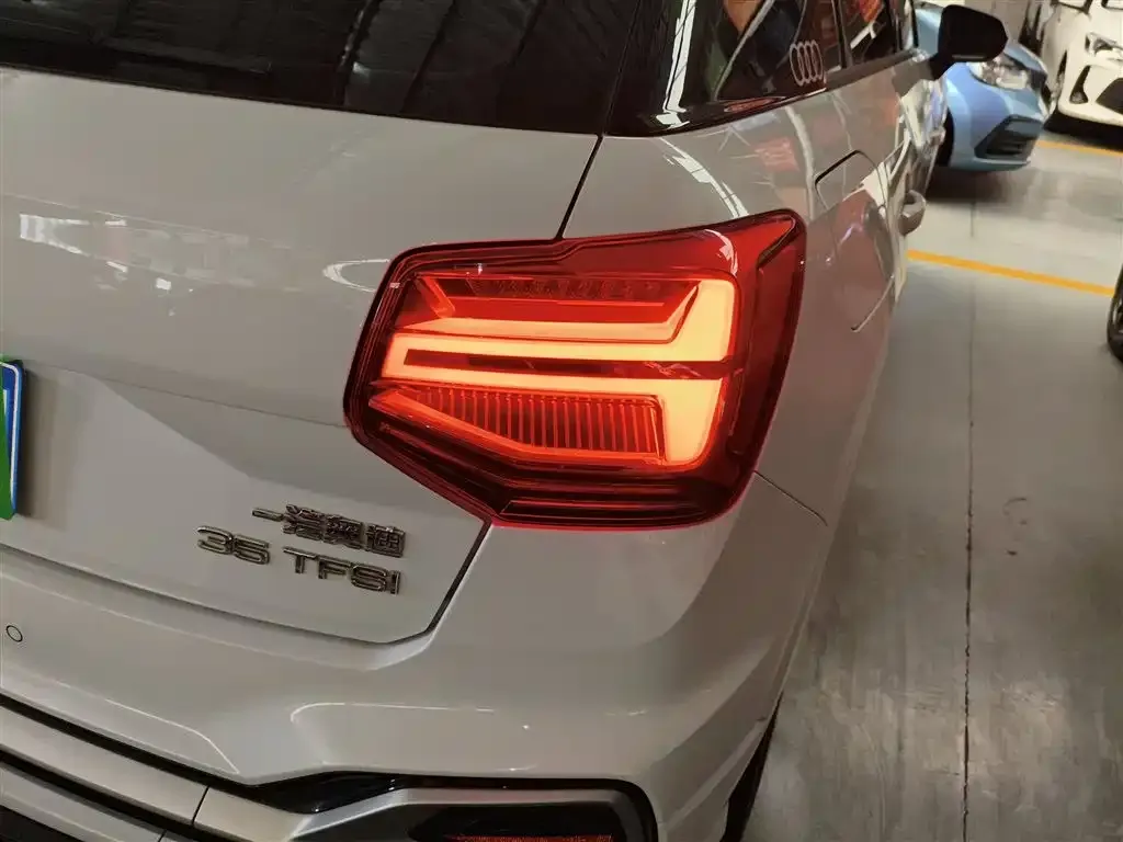 Audi Q2L 2023 из CN, фото 5