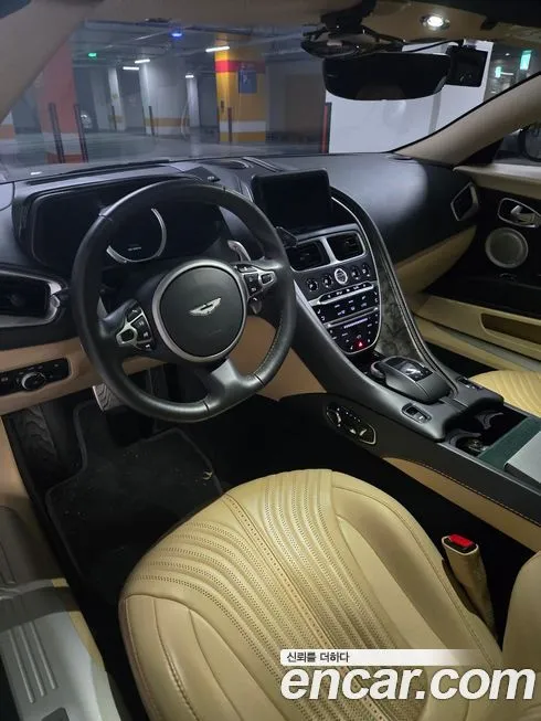Aston Martin DB11 2022 из KR, фото 1