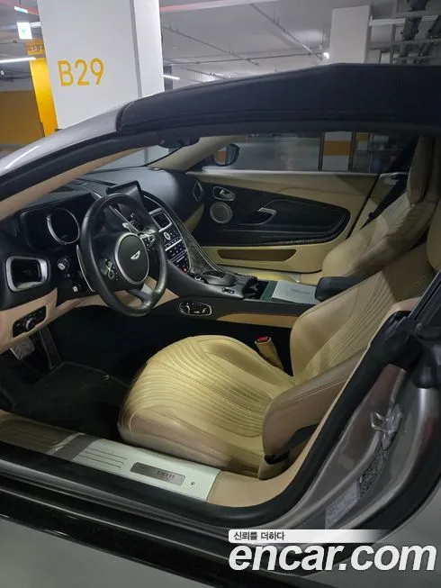Aston Martin DB11 2022 из KR, фото 3