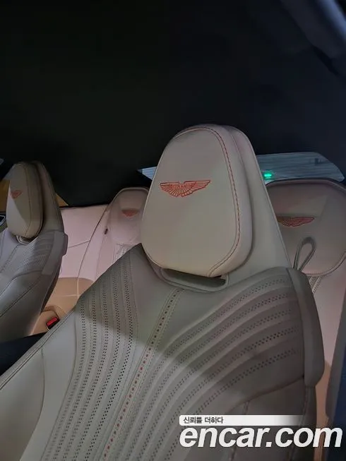 Aston Martin DB11 2022 из KR, фото 2
