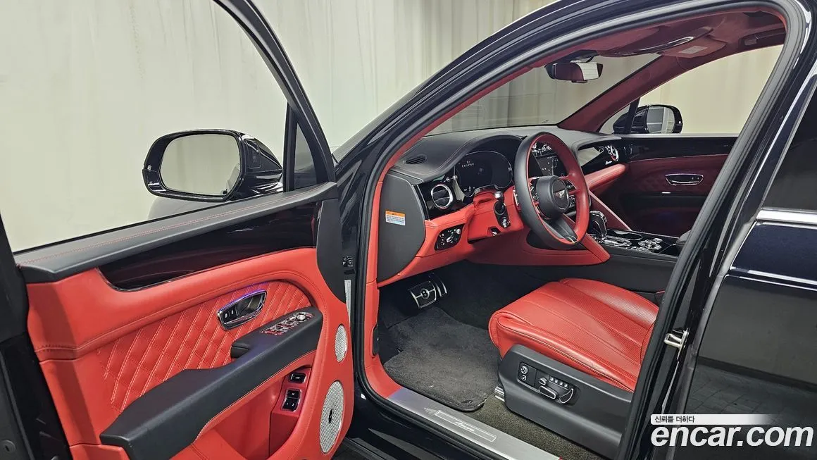 Bentley Bentayga 2023 из KR, фото 9