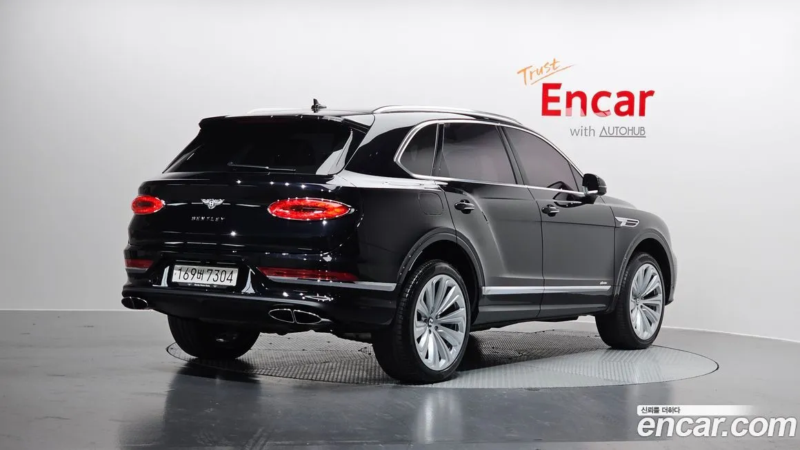 Bentley Bentayga 2023 из KR, фото 2