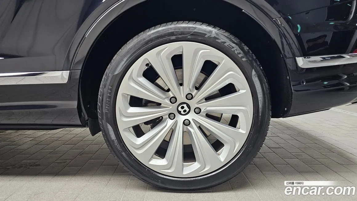 Bentley Bentayga 2023 из KR, фото 6
