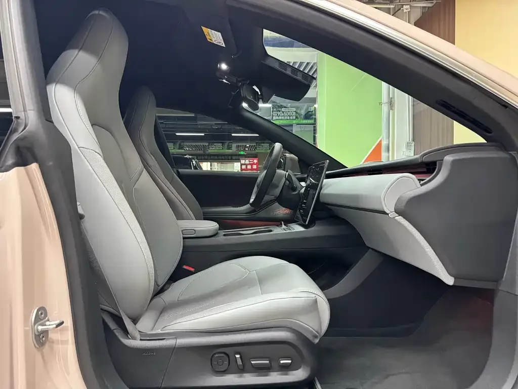 NIO ET5T 2024 из CN, фото 10