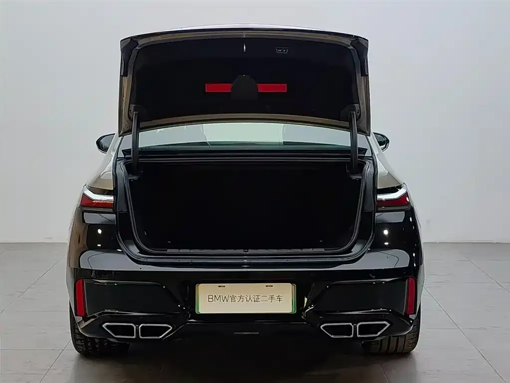 BMW M760Le 2024 из CN, фото 4