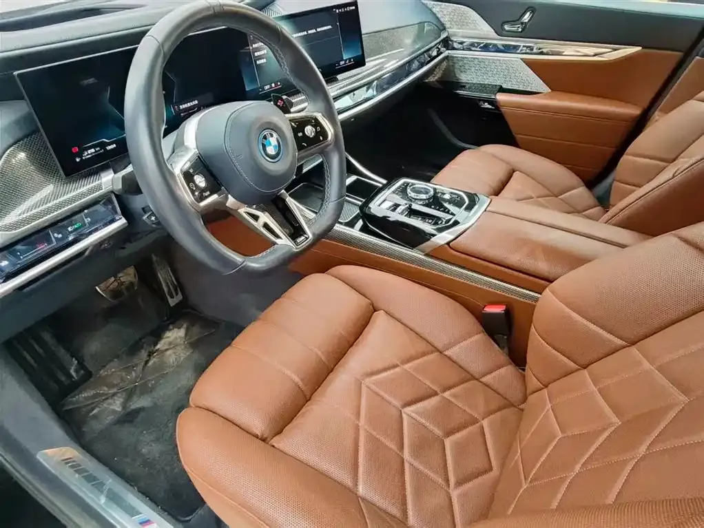 BMW M760Le 2024 из CN, фото 10