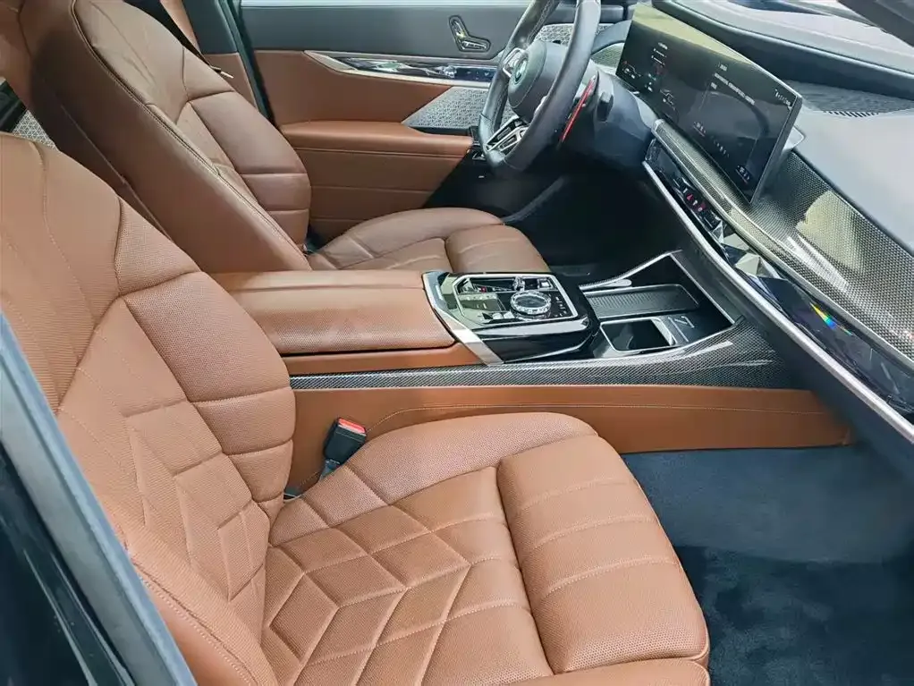 BMW M760Le 2024 из CN, фото 8