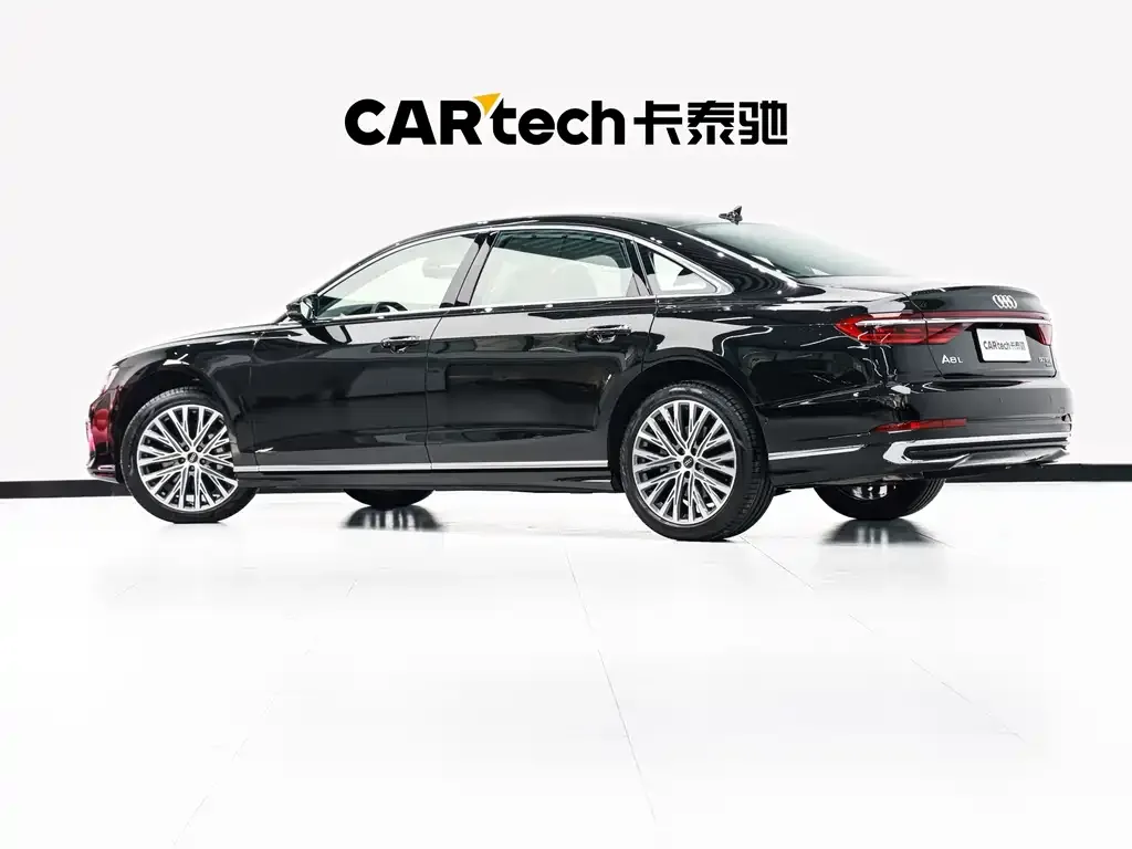 Audi A8 — фото 8