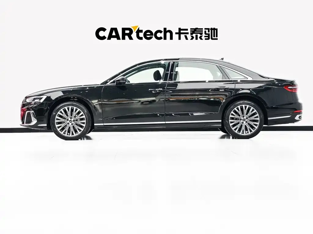 Audi A8 — фото 6