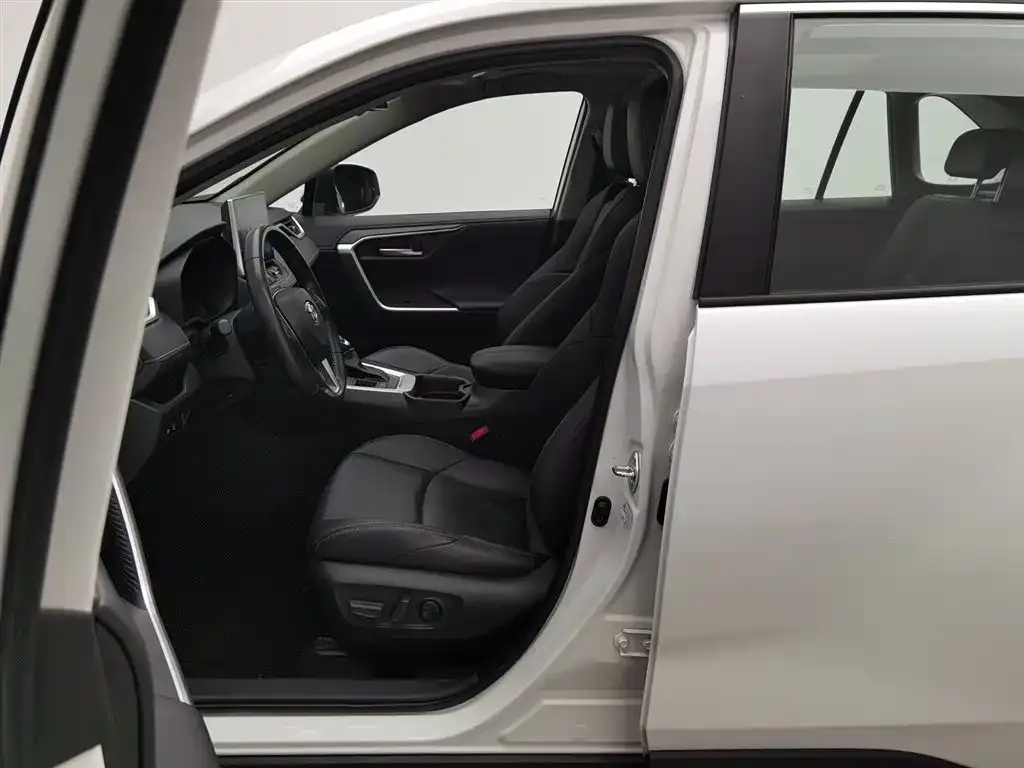 Toyota Wildlander 2023 из CN, фото 10