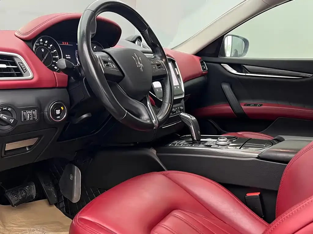 Maserati Ghibli — фото 6