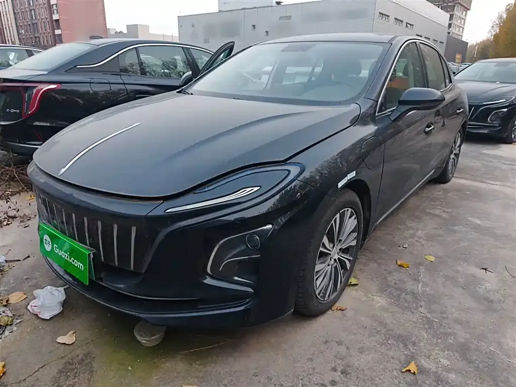 Hongqi E-QM5 — фото 8