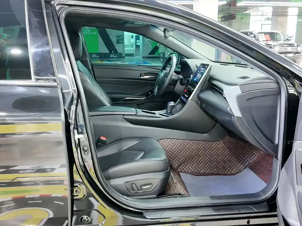 Toyota Avalon 2023 из CN, фото 9