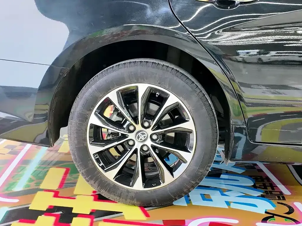 Toyota Avalon 2023 из CN, фото 10