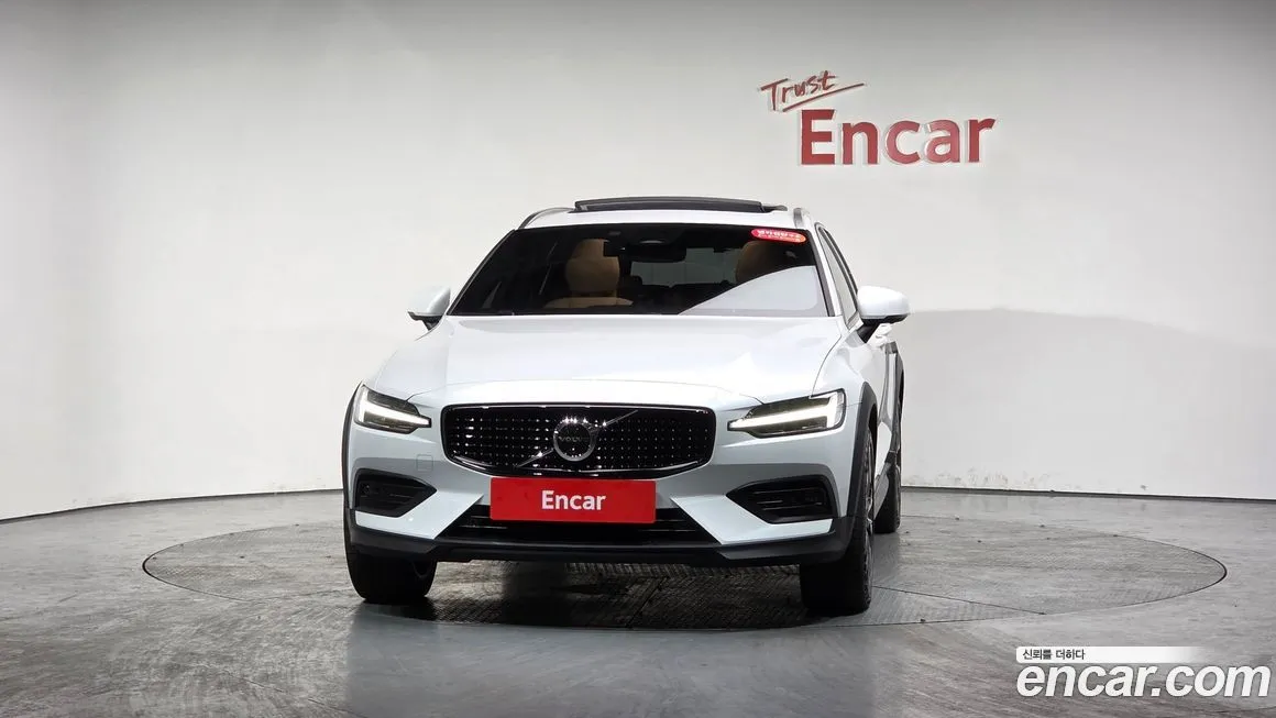 Volvo V60 2023 из KR, фото 6