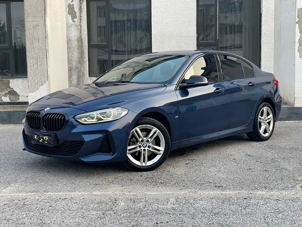 BMW 1 Series — фото 1