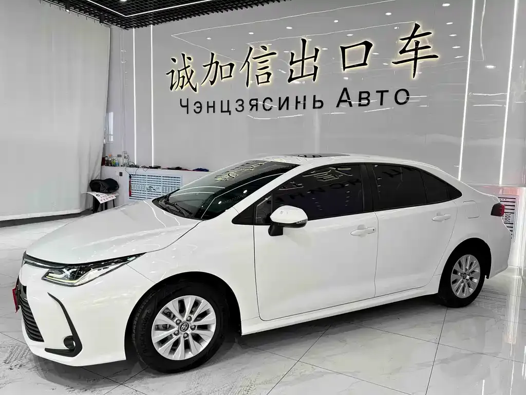 Toyota Corolla 2022 из CN, фото 1