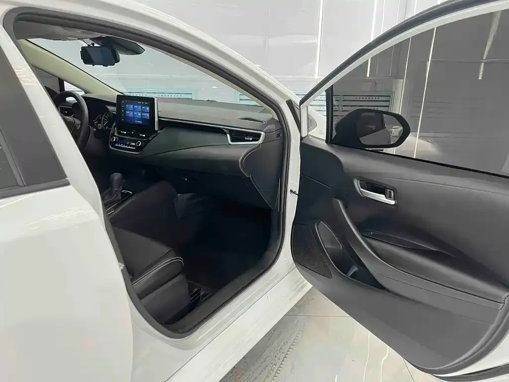 Toyota Corolla 2022 из CN, фото 4