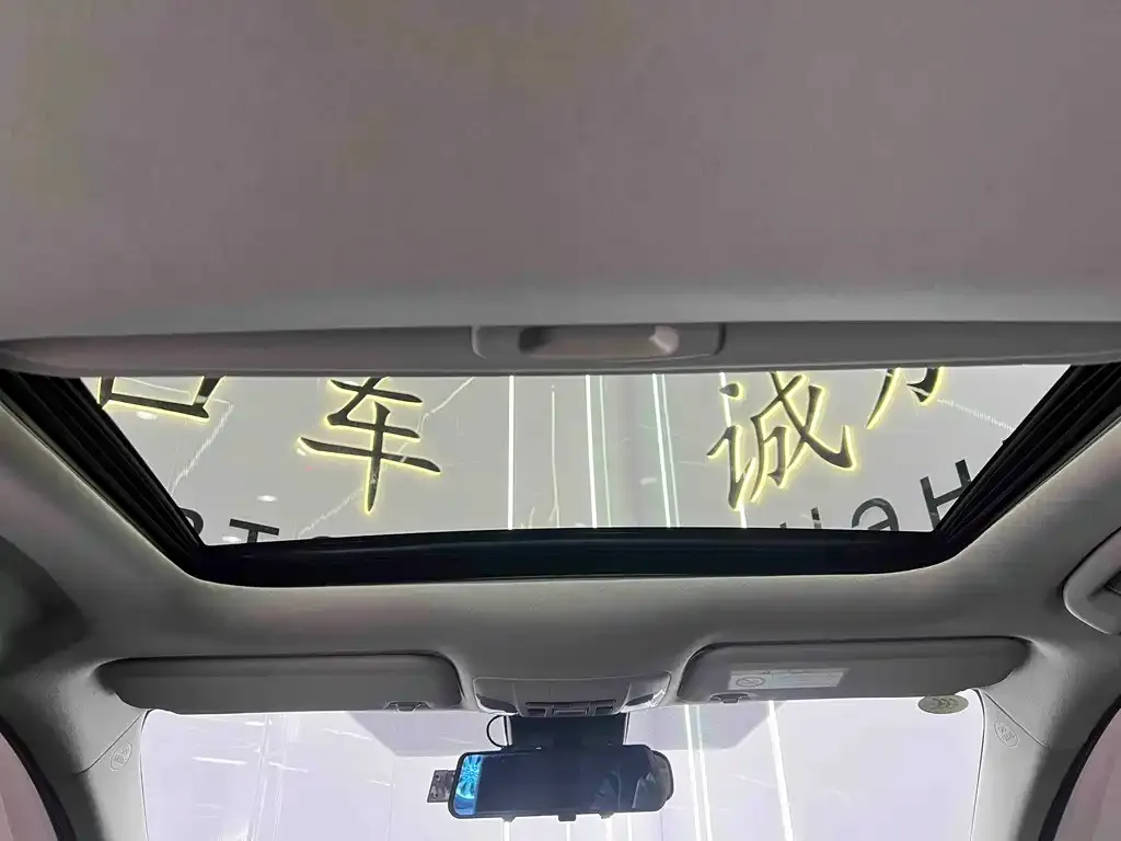 Toyota Corolla 2022 из CN, фото 2