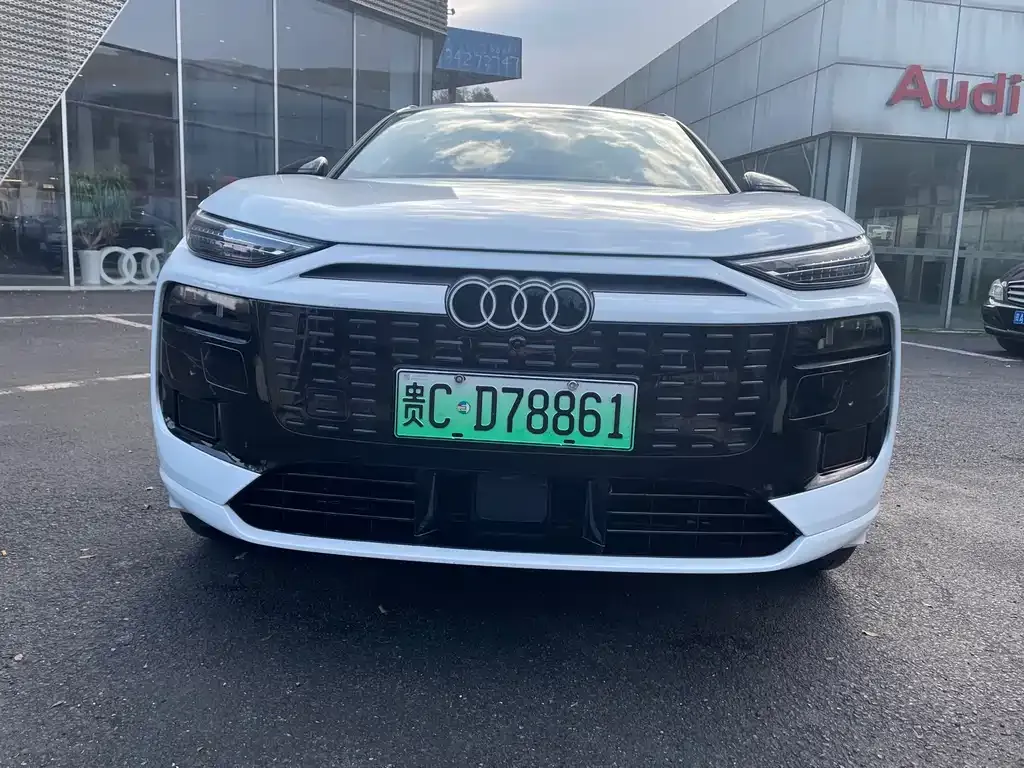 Audi Q6L e-tron — фото 6