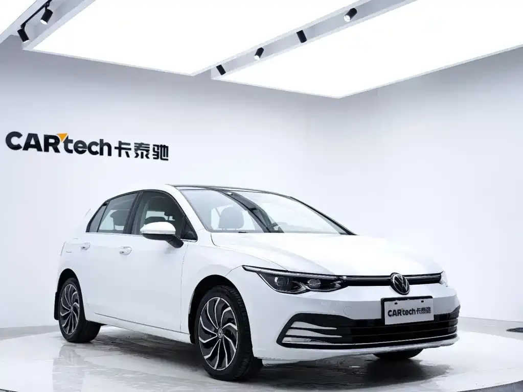 Volkswagen Golf 2023 из CN, фото 7
